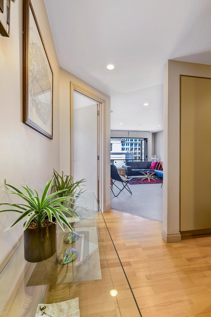 Enormous One Bedroom Beauty In Cbd! Free Parking Auckland Buitenkant foto